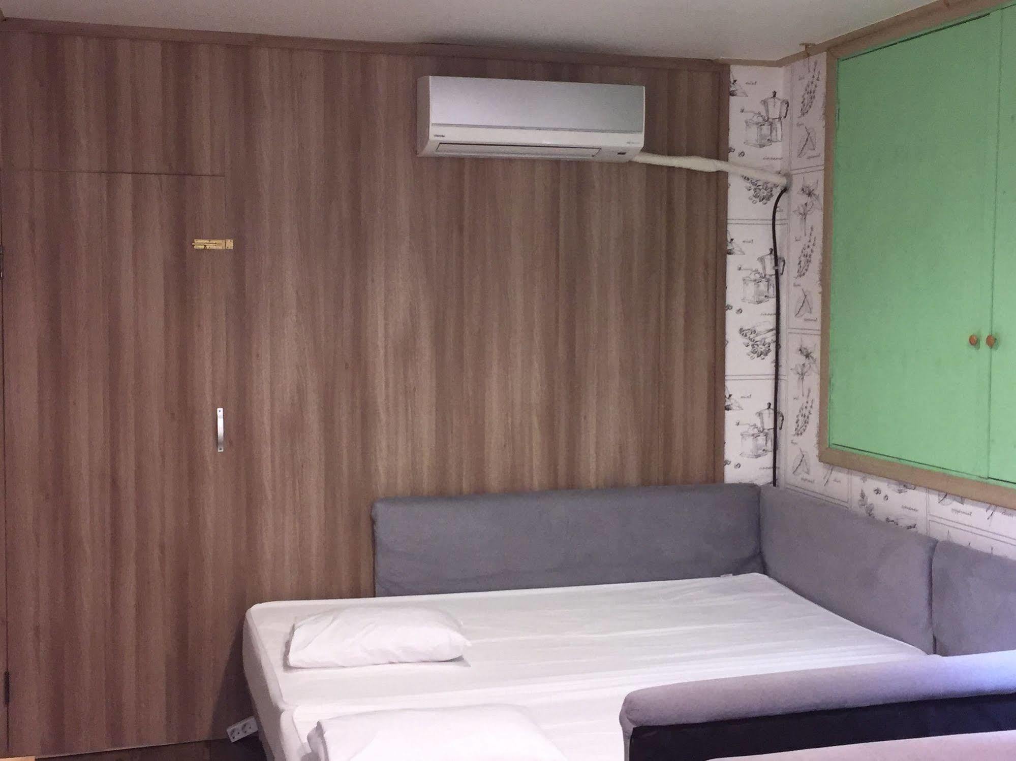 Backpackers In Jeju City Center Экстерьер фото